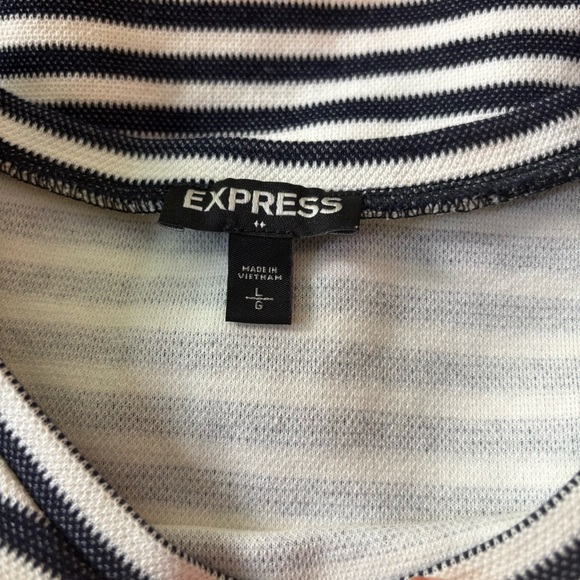 Express‎ Blue & White Stripe Dolman Sleeve Tie Front Blouse Size Large - Picture 7 of 9